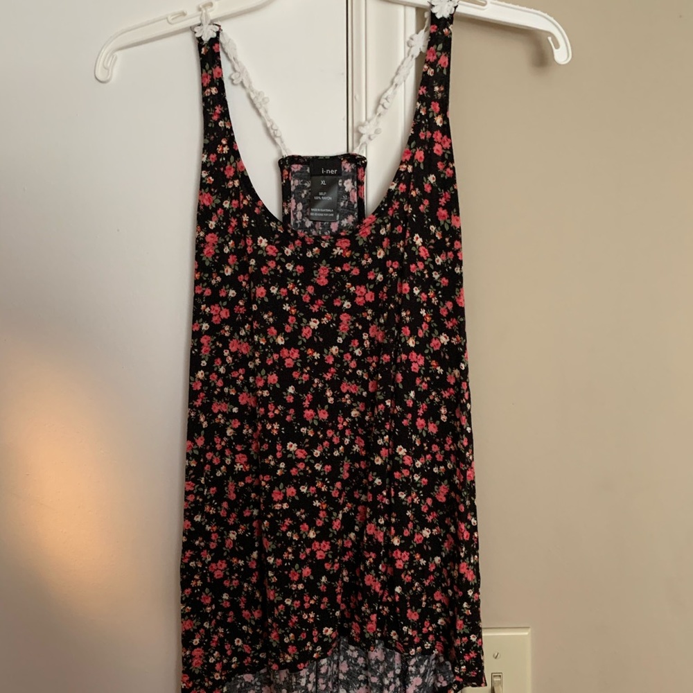 Iner floral tank